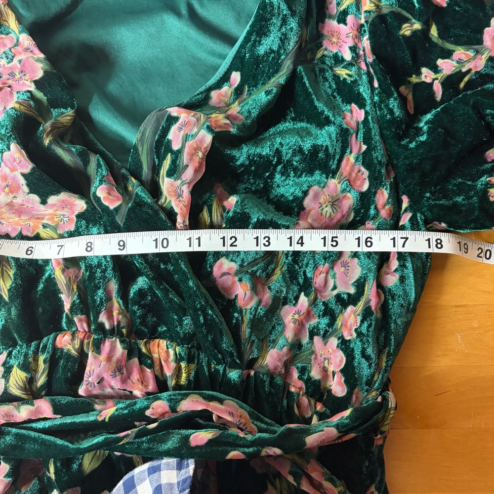 Baltic Born Uma Velvet Maxi Dress Size XXL Emerald Green Floral Romantic Elegant - Picture 8 of 11